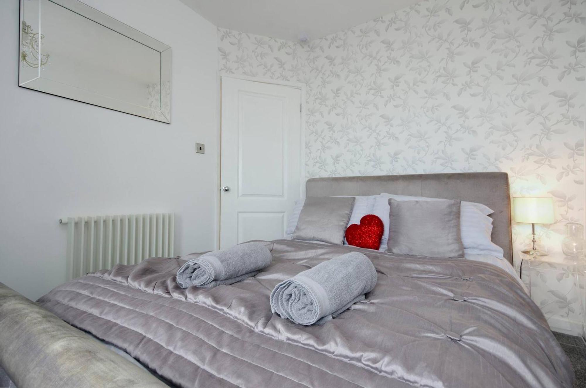 Seaview Regency Apartment With Private Parking Μπράιτον Εξωτερικό φωτογραφία